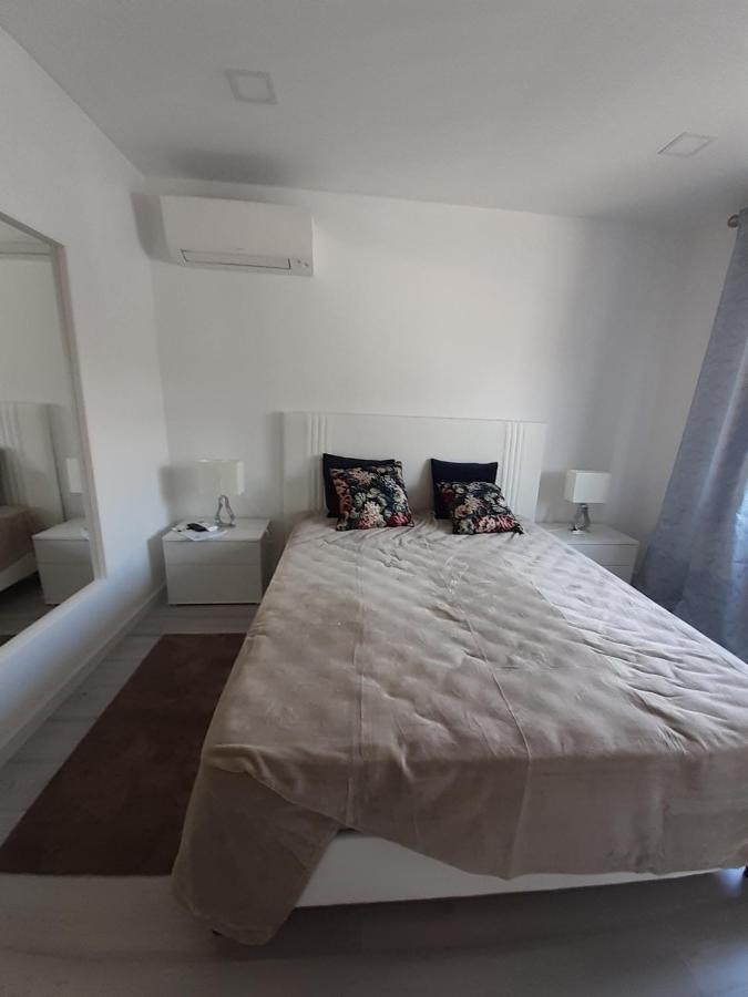 Lisbon Tagus River 2 Suites Private Pool D Алмада Экстерьер фото