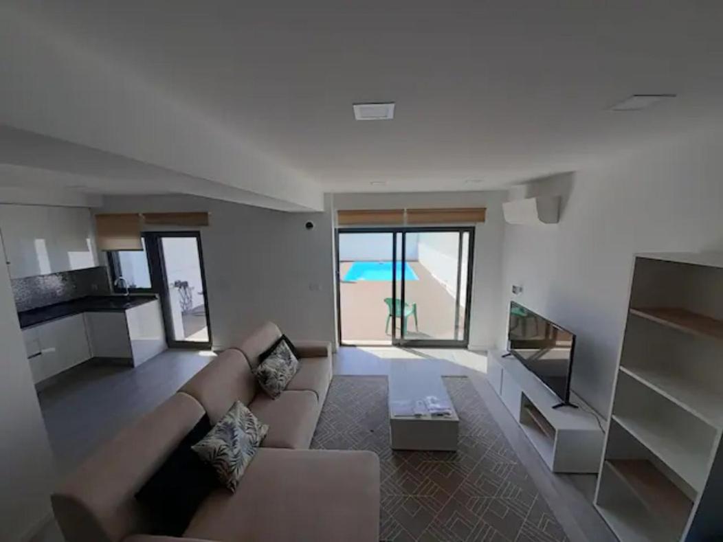 Lisbon Tagus River 2 Suites Private Pool D Алмада Экстерьер фото