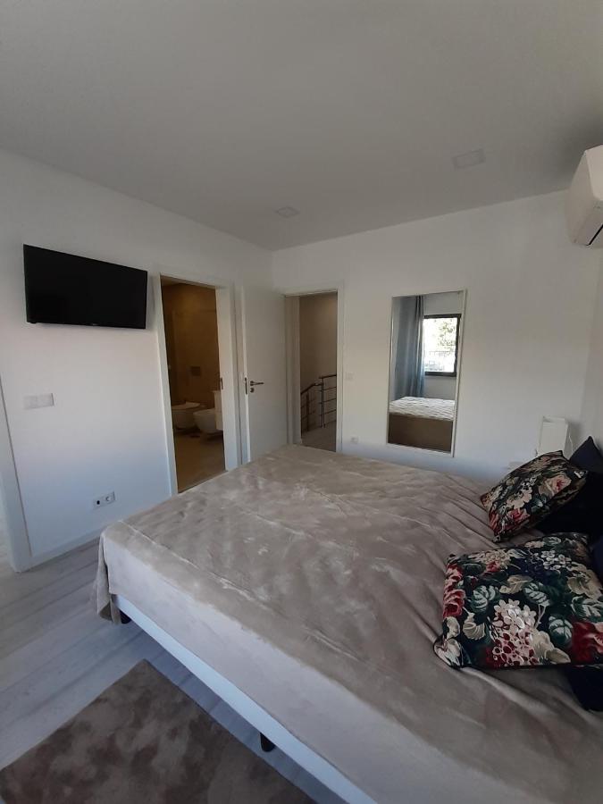 Lisbon Tagus River 2 Suites Private Pool D Алмада Экстерьер фото